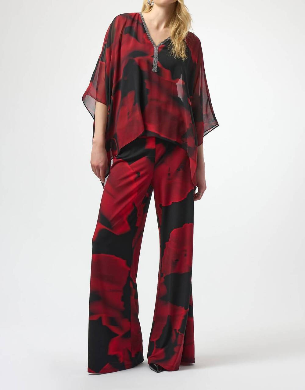 NEW JOSEPH RIBKOFF floral mid-rise trousers in black/red